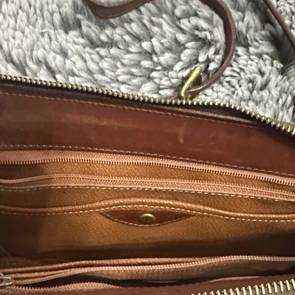 Dooney & Bourke Black and Brown Vintage Leather Messenger Bag - Picture 12 of 12